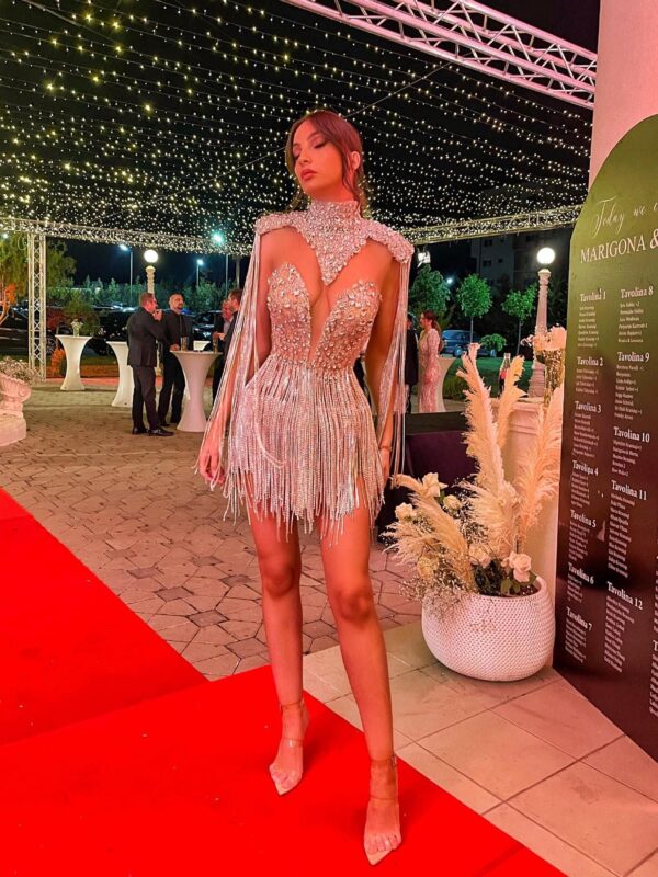 Rochie mini spectaculoasă