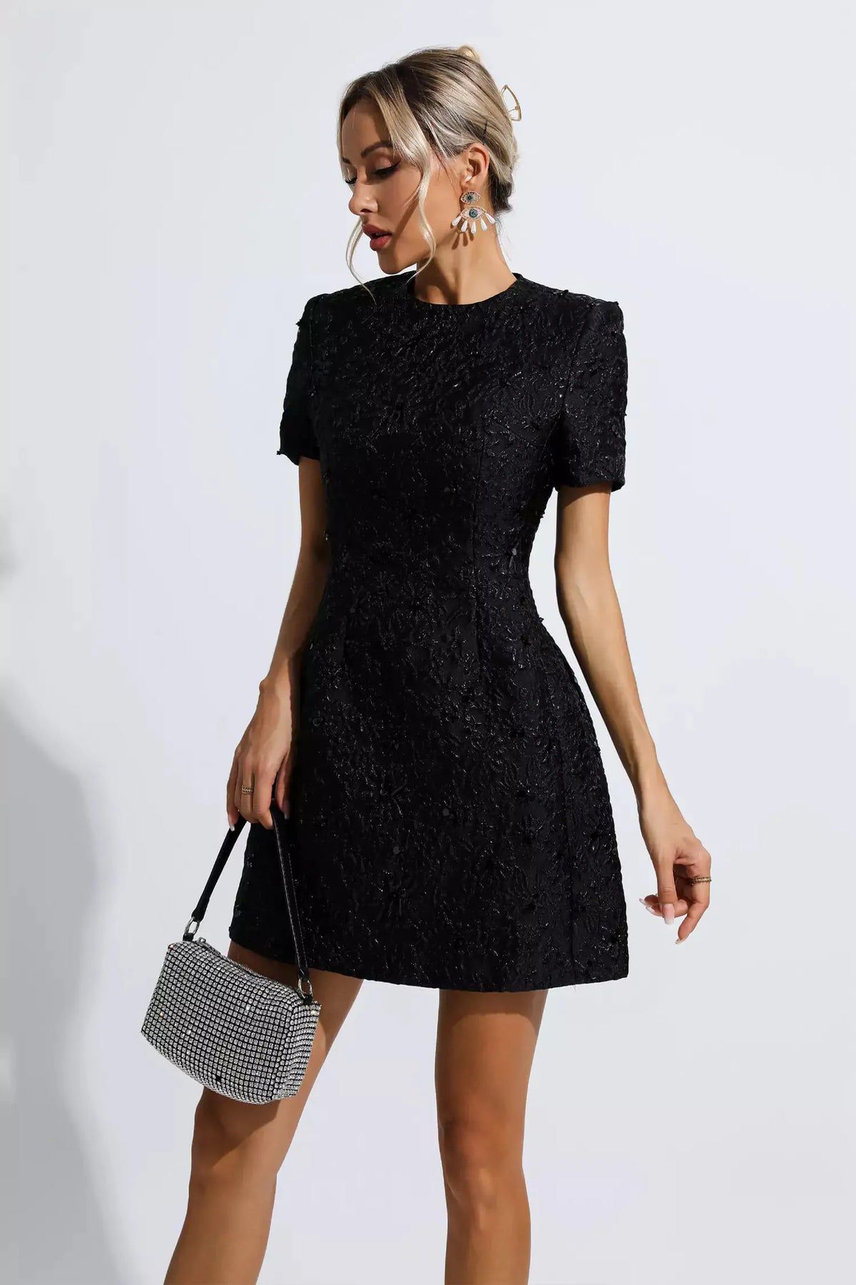 Rochie roz cu model din pietre - imagine 6