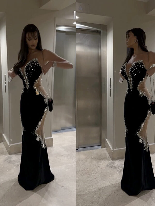 Rochie elegantă decorată cu diamante