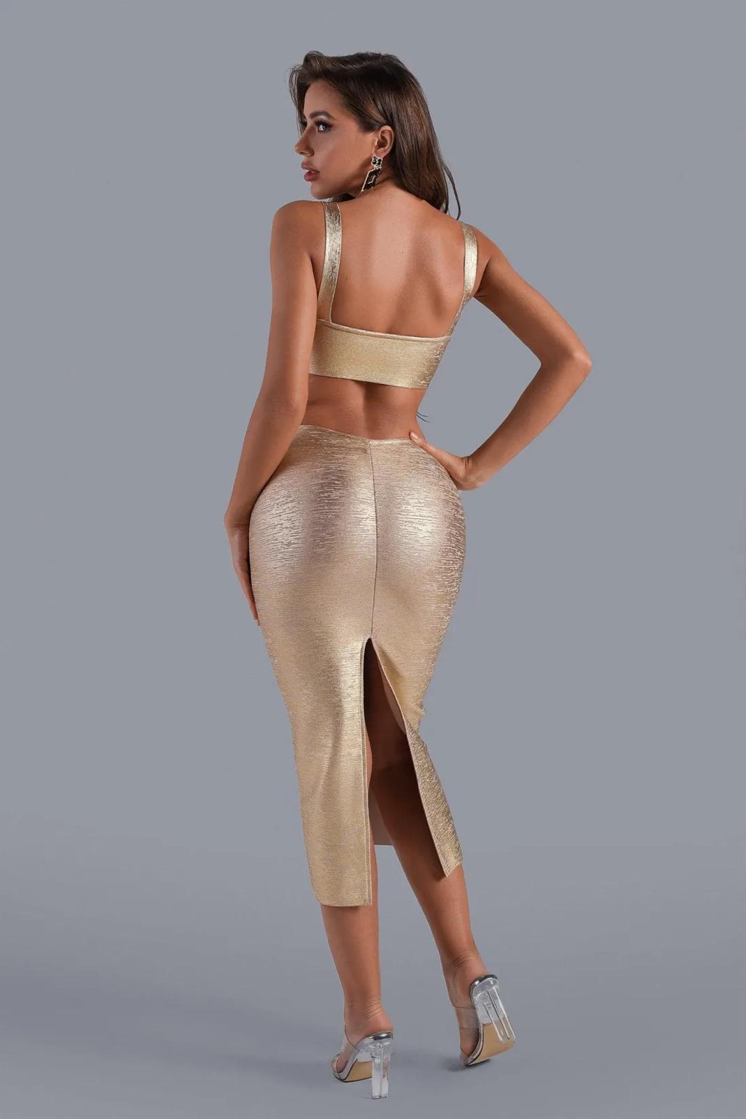 Rochie aurie cu decupaje sexy - imagine 2