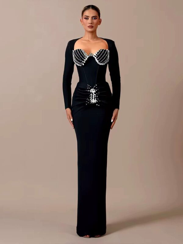 Rochie lungă tip creion cu pliuri și cupe decorate