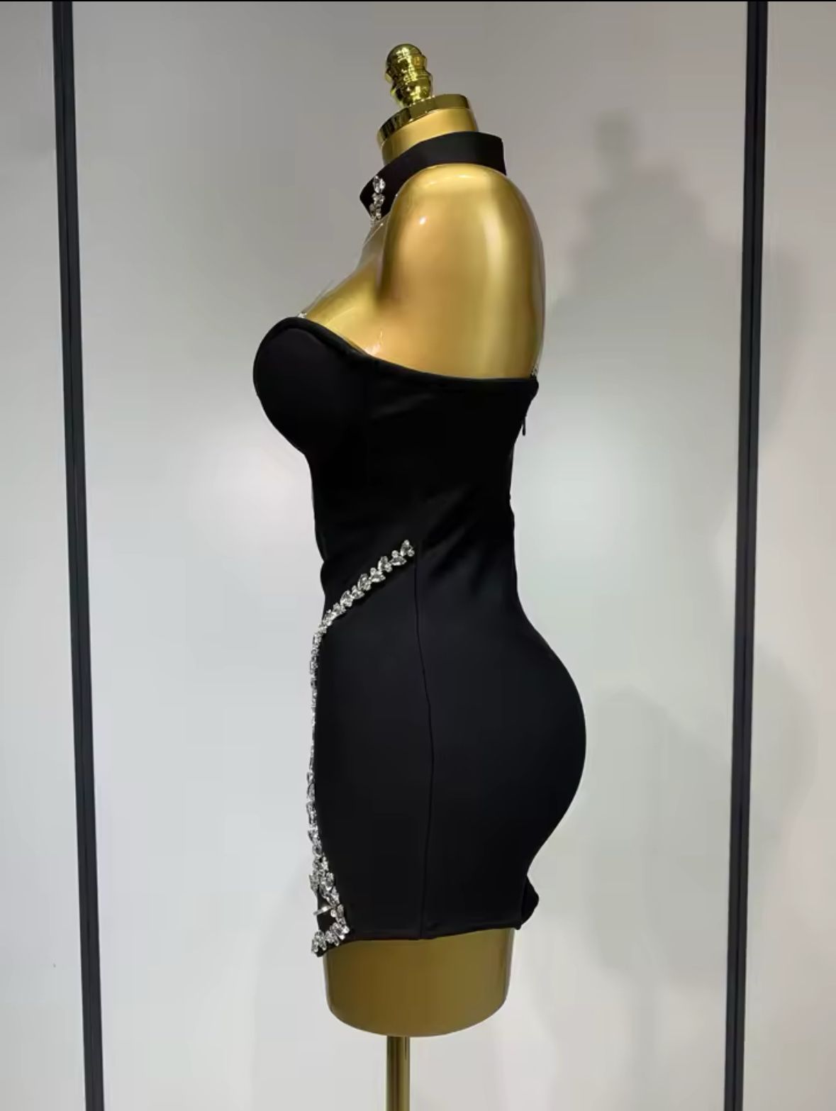 Rochie mini neagră mulată - imagine 3