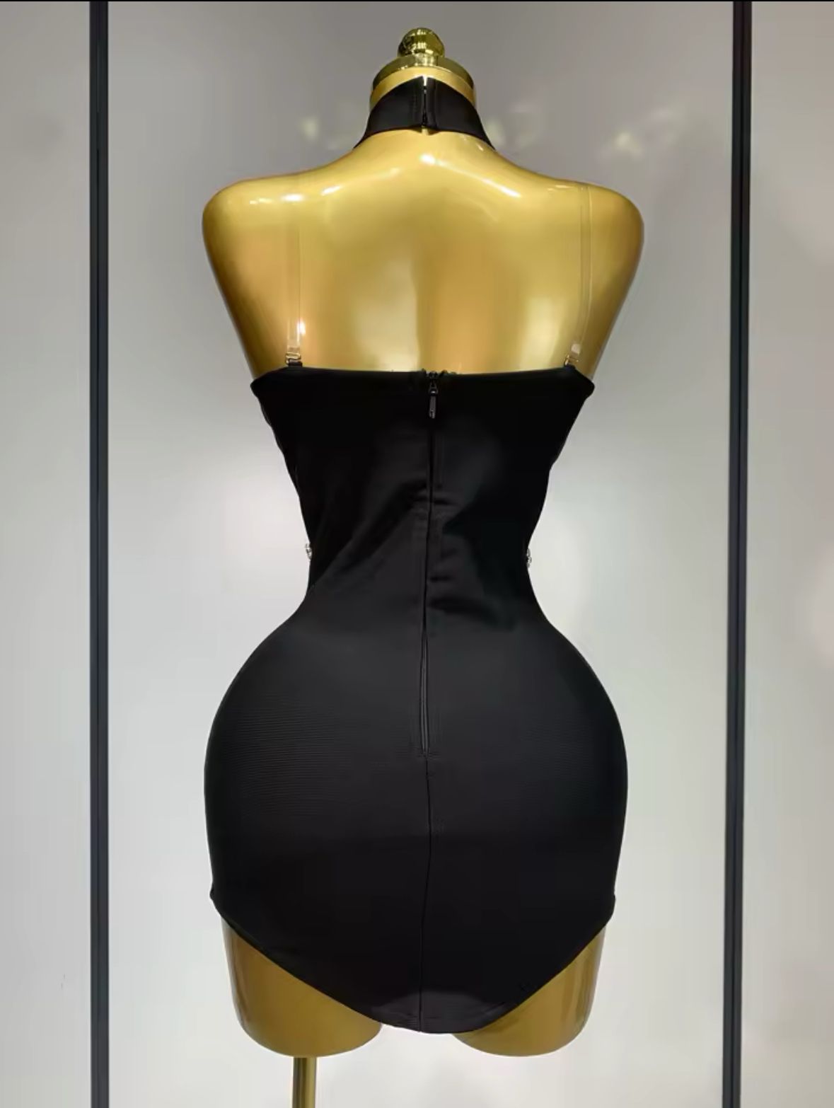 Rochie mini neagră mulată - imagine 4