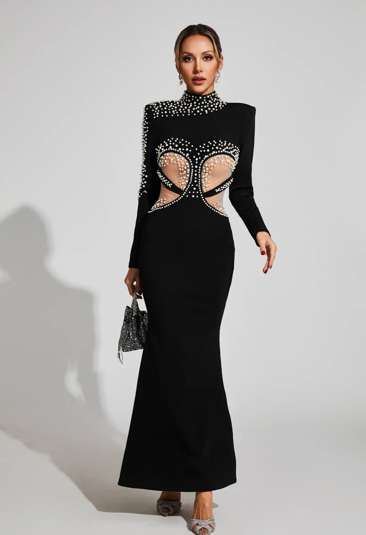 Rochie de ocazie în cloș lungă cu top semi-transparent