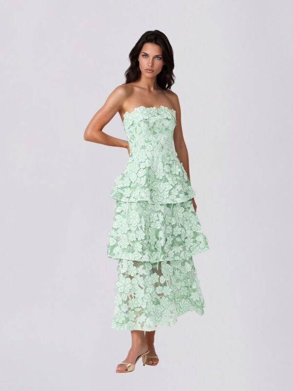 Rochie midi din dantelă florală
