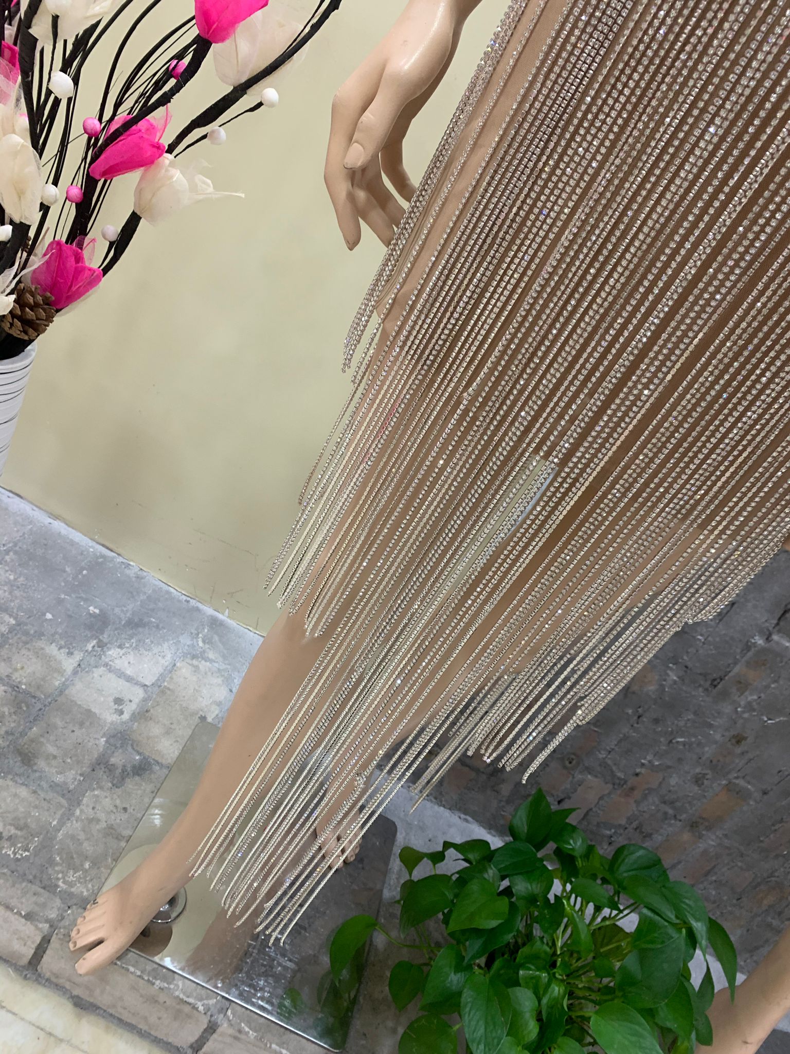 Rochie argintie sexy cu franjuri - imagine 3