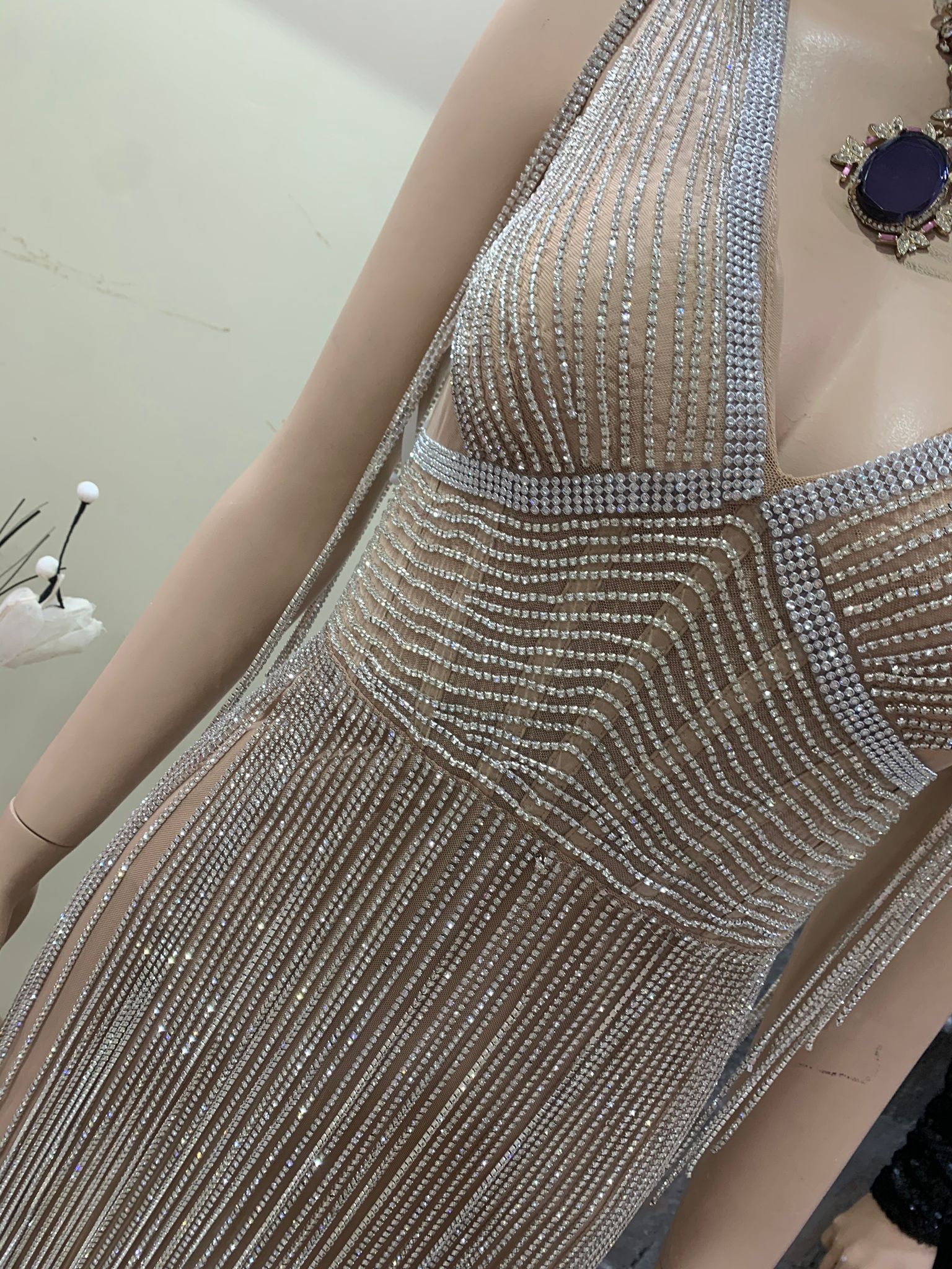 Rochie argintie sexy cu franjuri - imagine 4