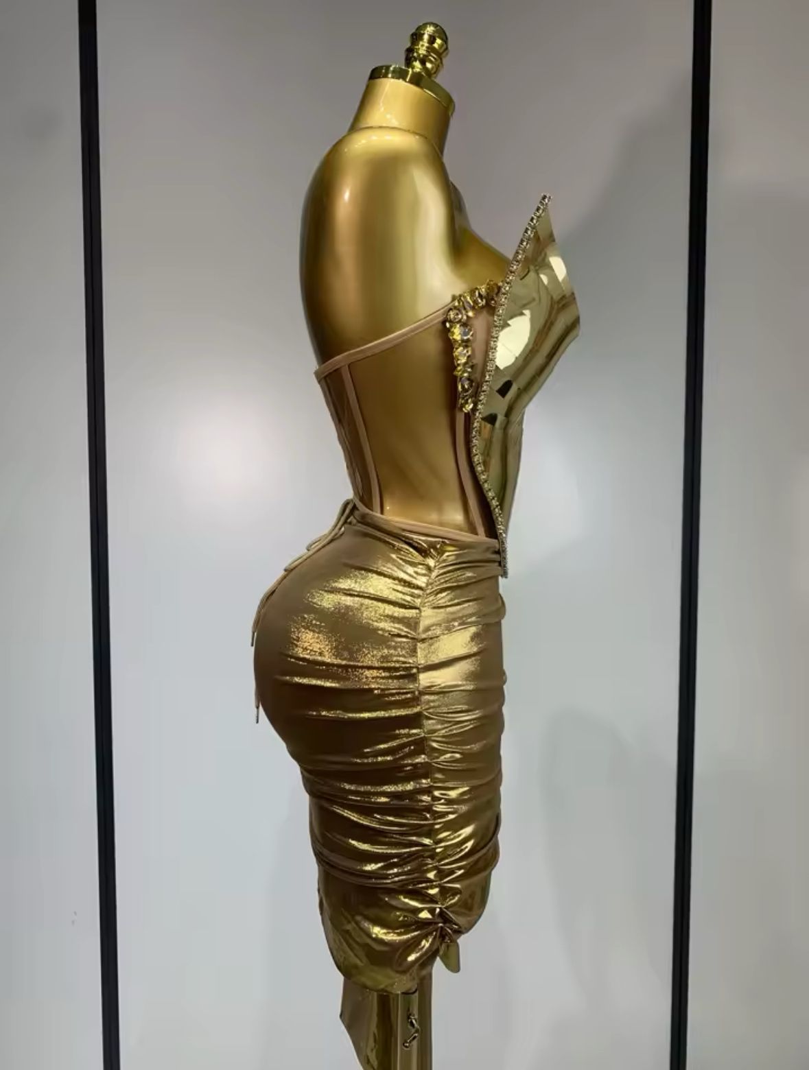 Rochie cu efect metalizat și fald lateral - imagine 6