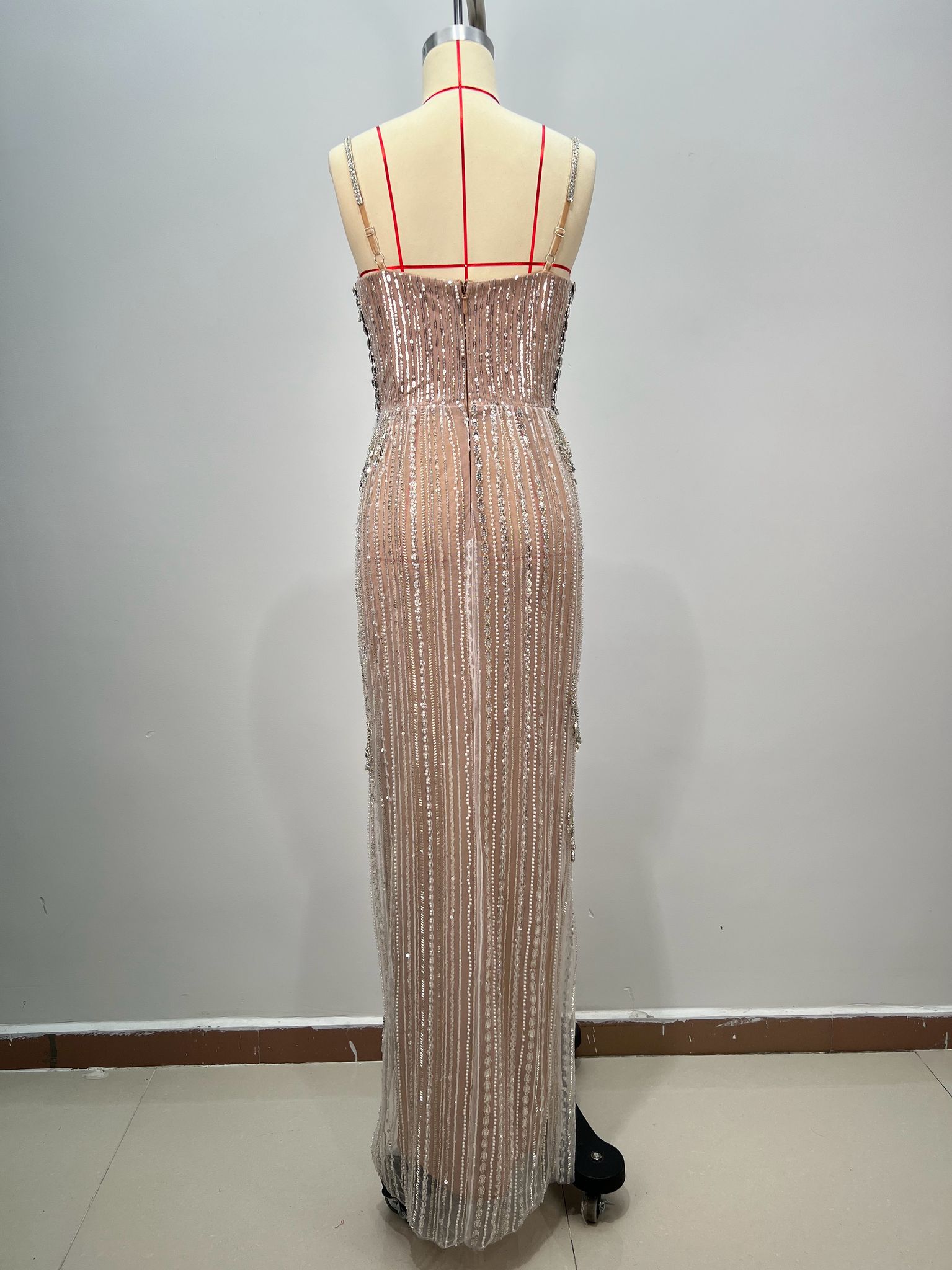 Rochie semi-transparentă cu fantă laterală - imagine 5