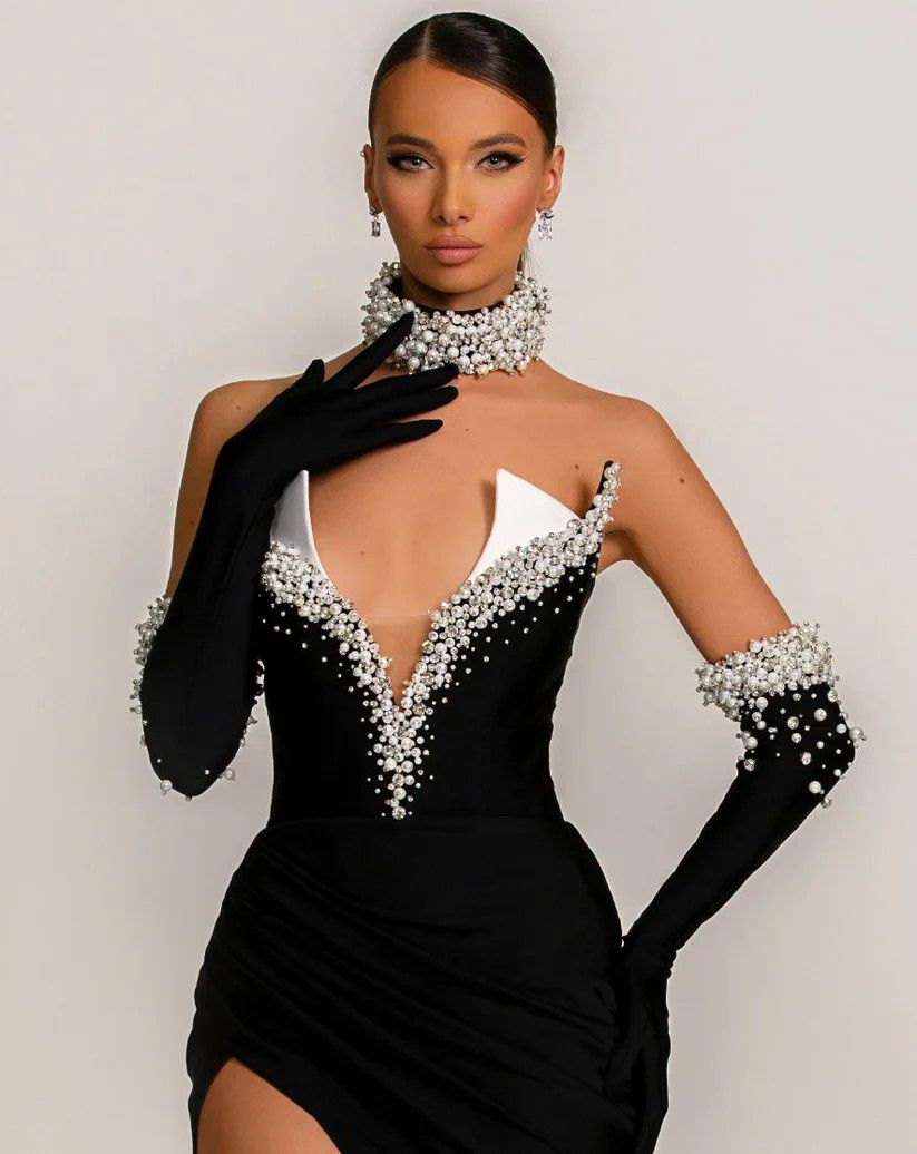 Rochie de lux din catifea încrustată cu mărgele - imagine 3