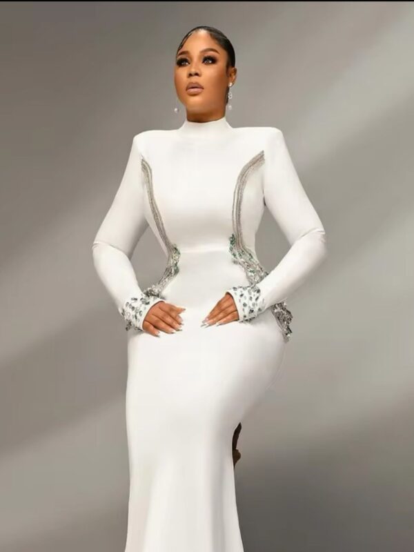 Rochie elegantă cu mânecă lungă