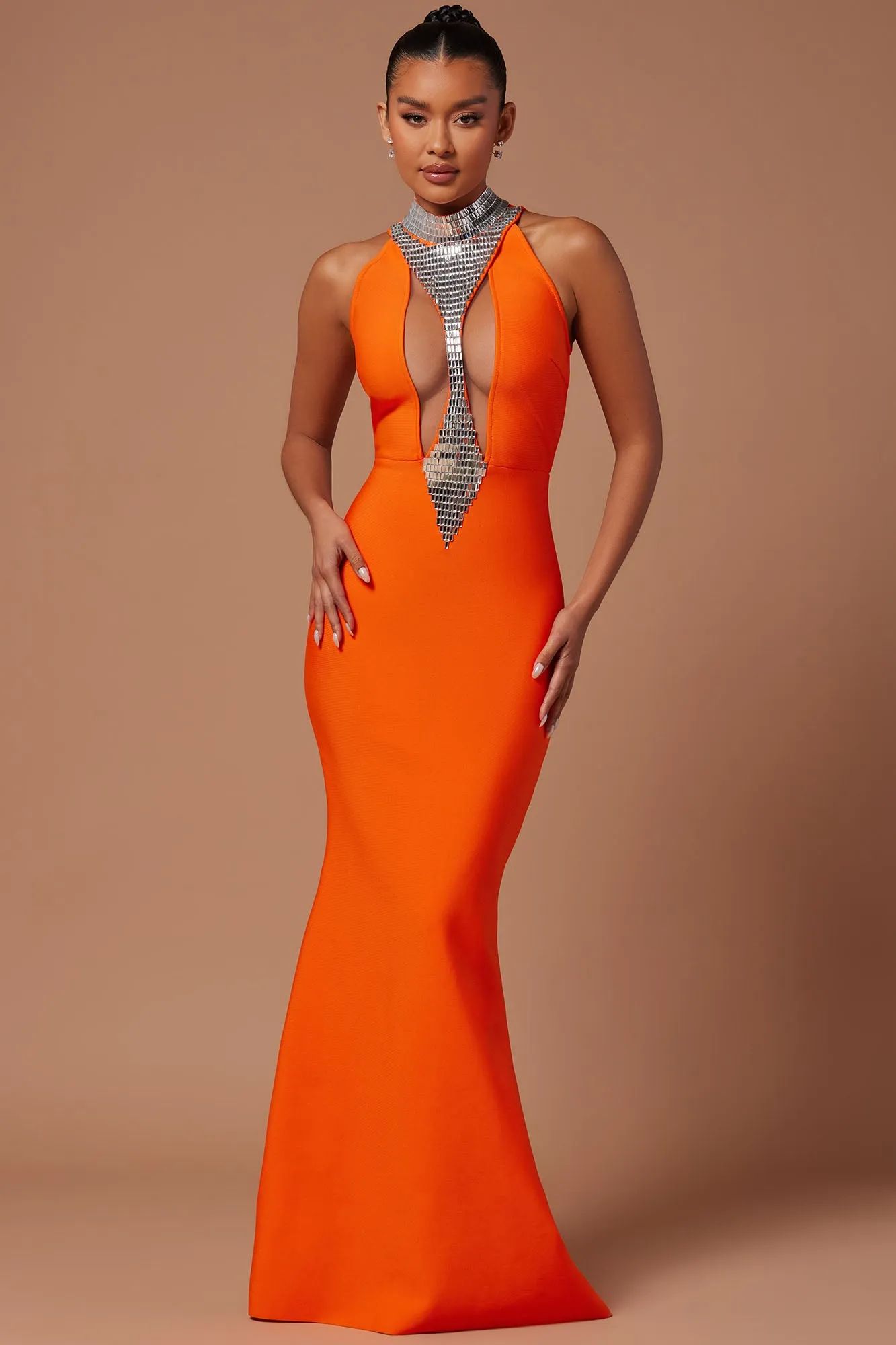 Rochie sexy cu decolteu adânc