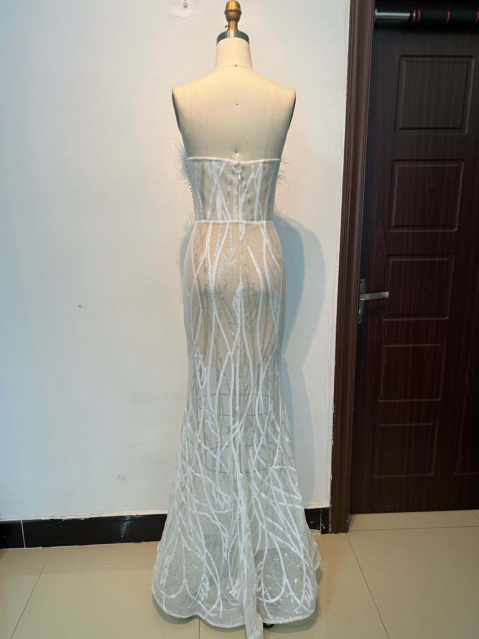 Rochie de ocazie cu corset și puf - imagine 5