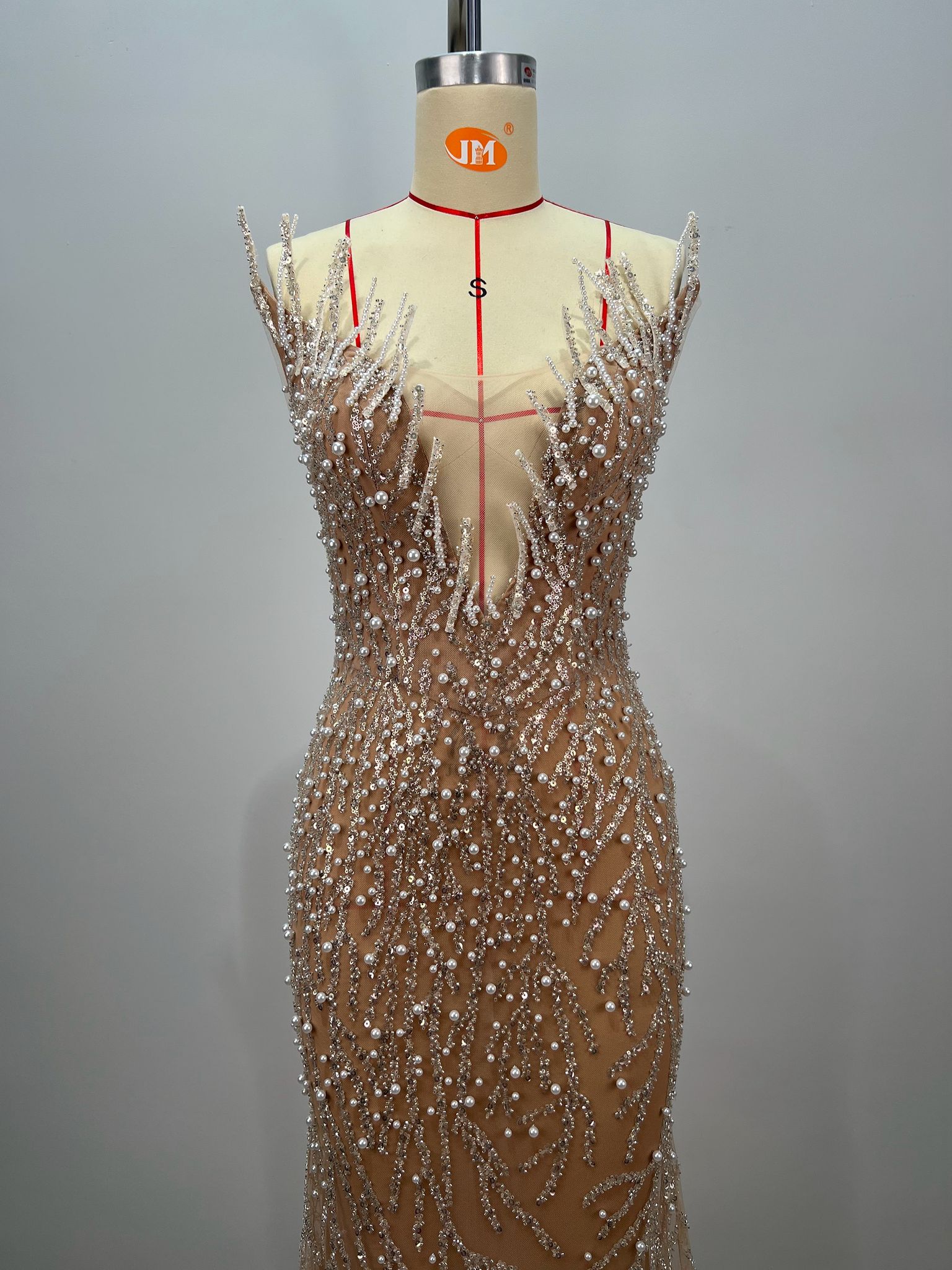 Rochie de ocazie cu decolteu adânc - imagine 4
