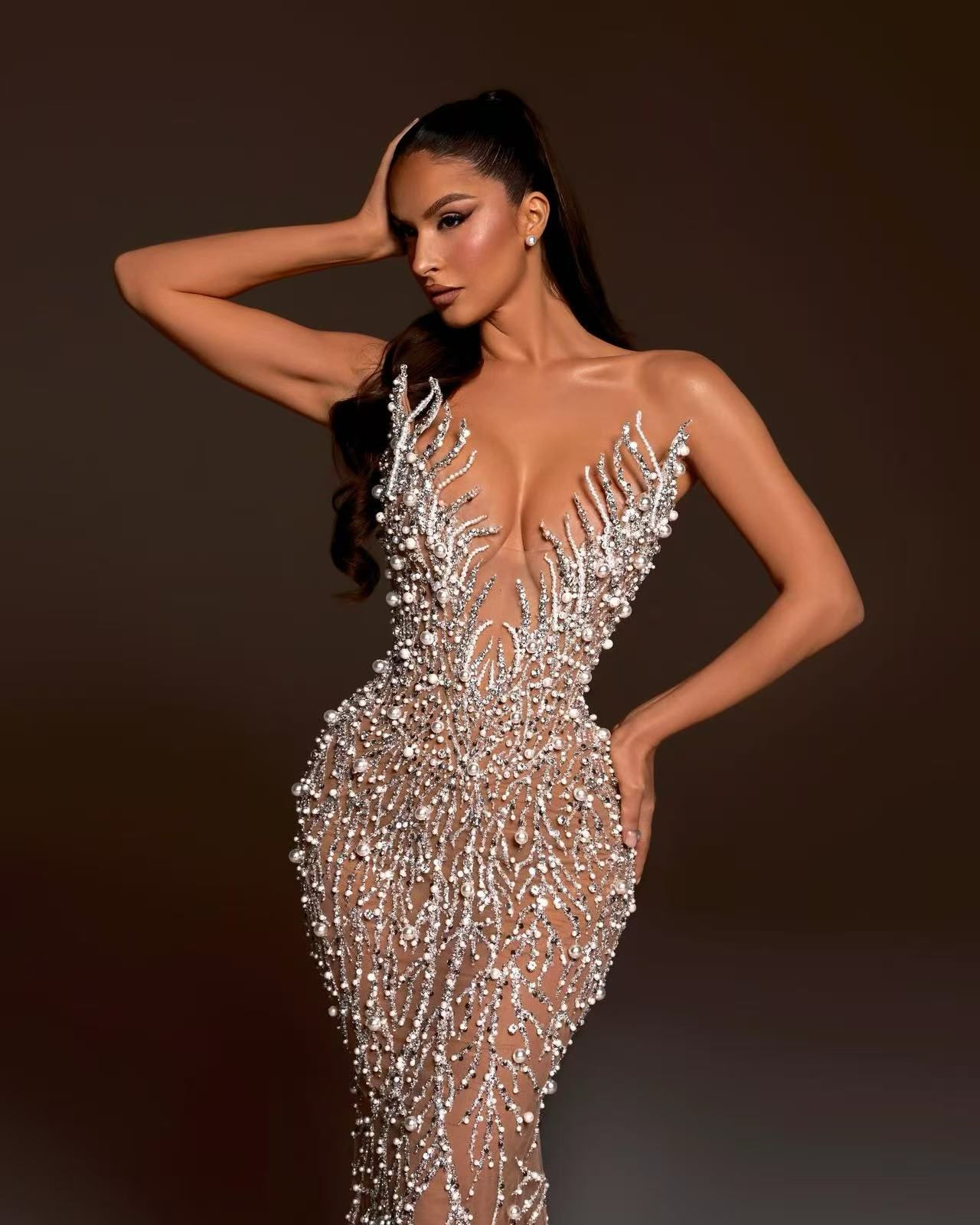 Rochie de ocazie cu decolteu adânc