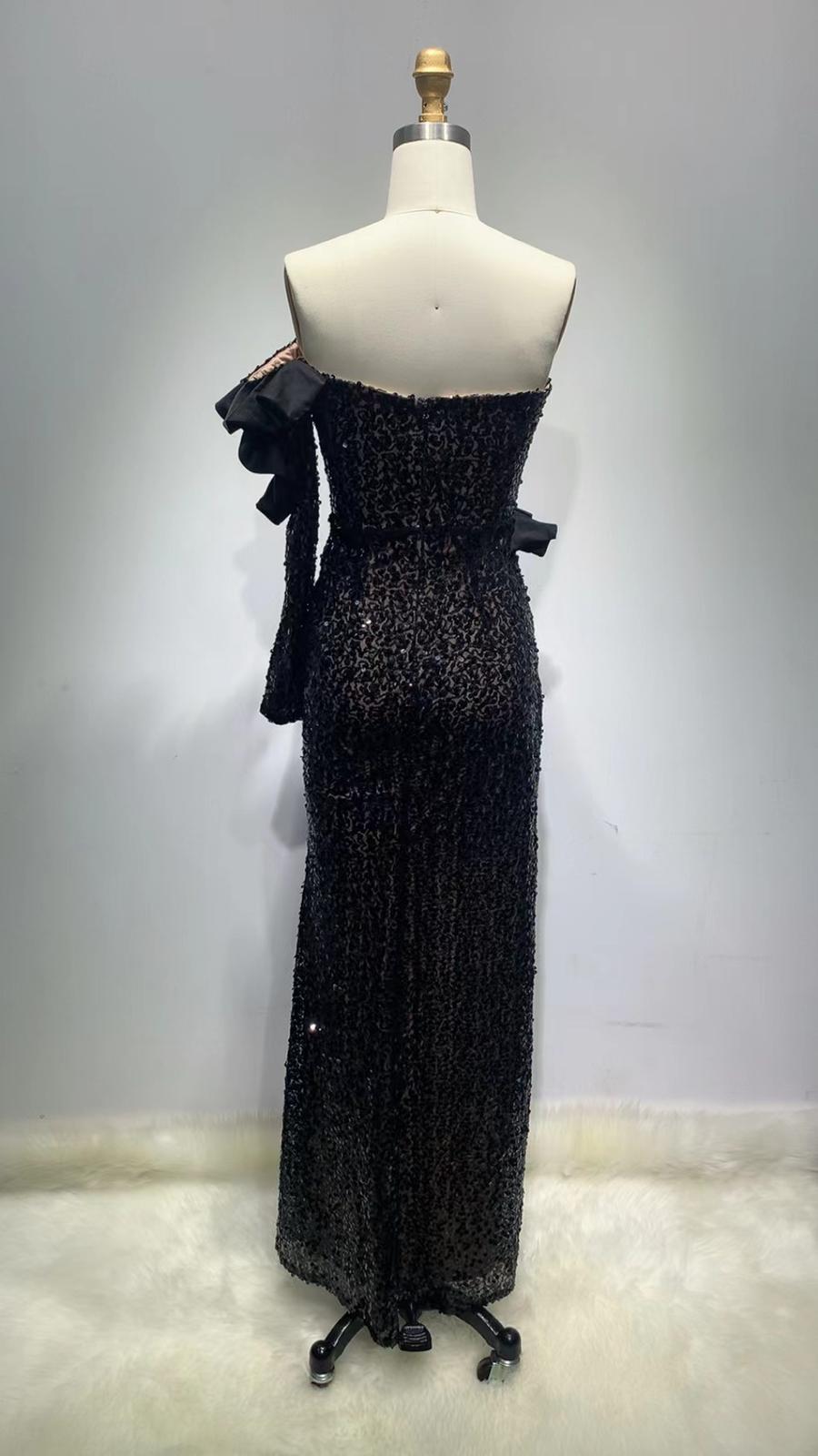 Rochie neagră cu o singură mânecă - imagine 6