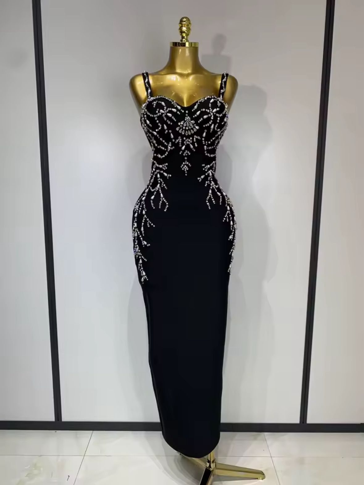 Rochie neagră cu pietre argintii - imagine 7