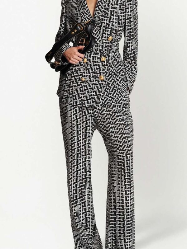 Costum elegant din două piese