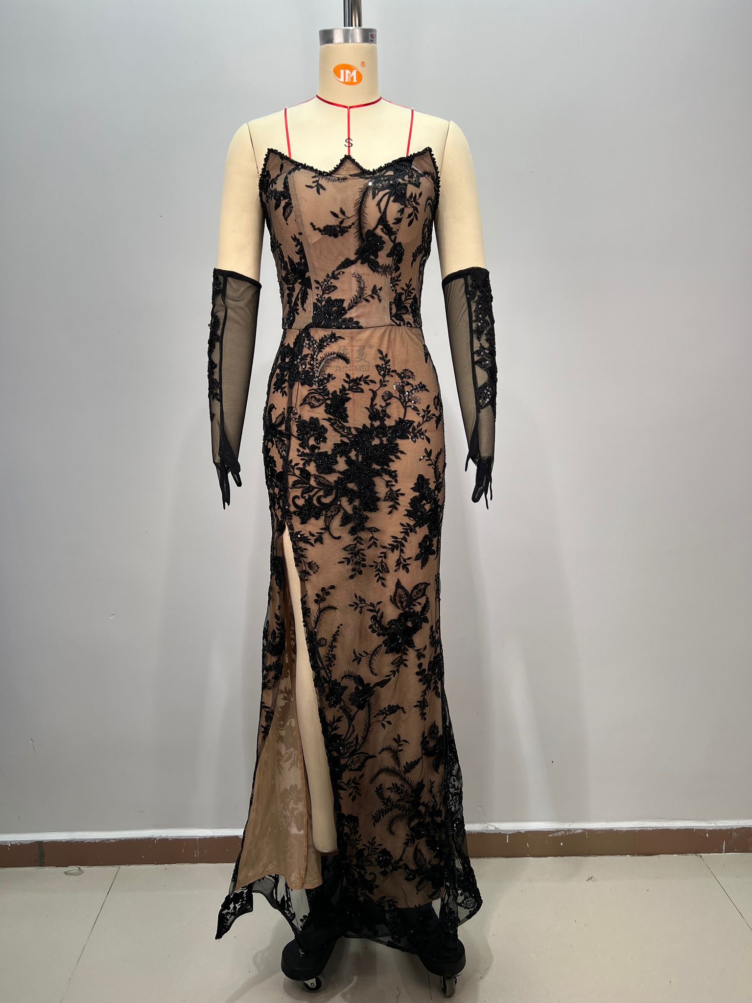 Rochie semi-transparentă cu decorațiuni florale - imagine 6
