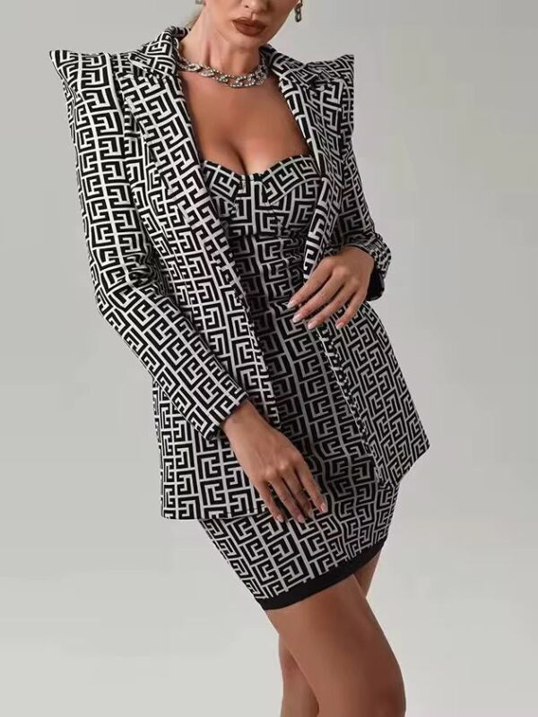 Rochie mini cu sacou cu imprimeu geometric alb-negru