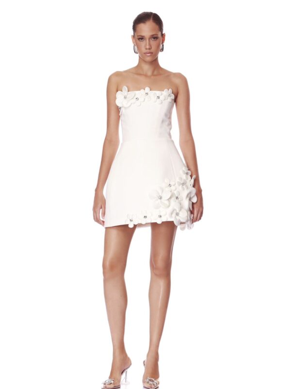 Rochie mini albă decolteu strapless